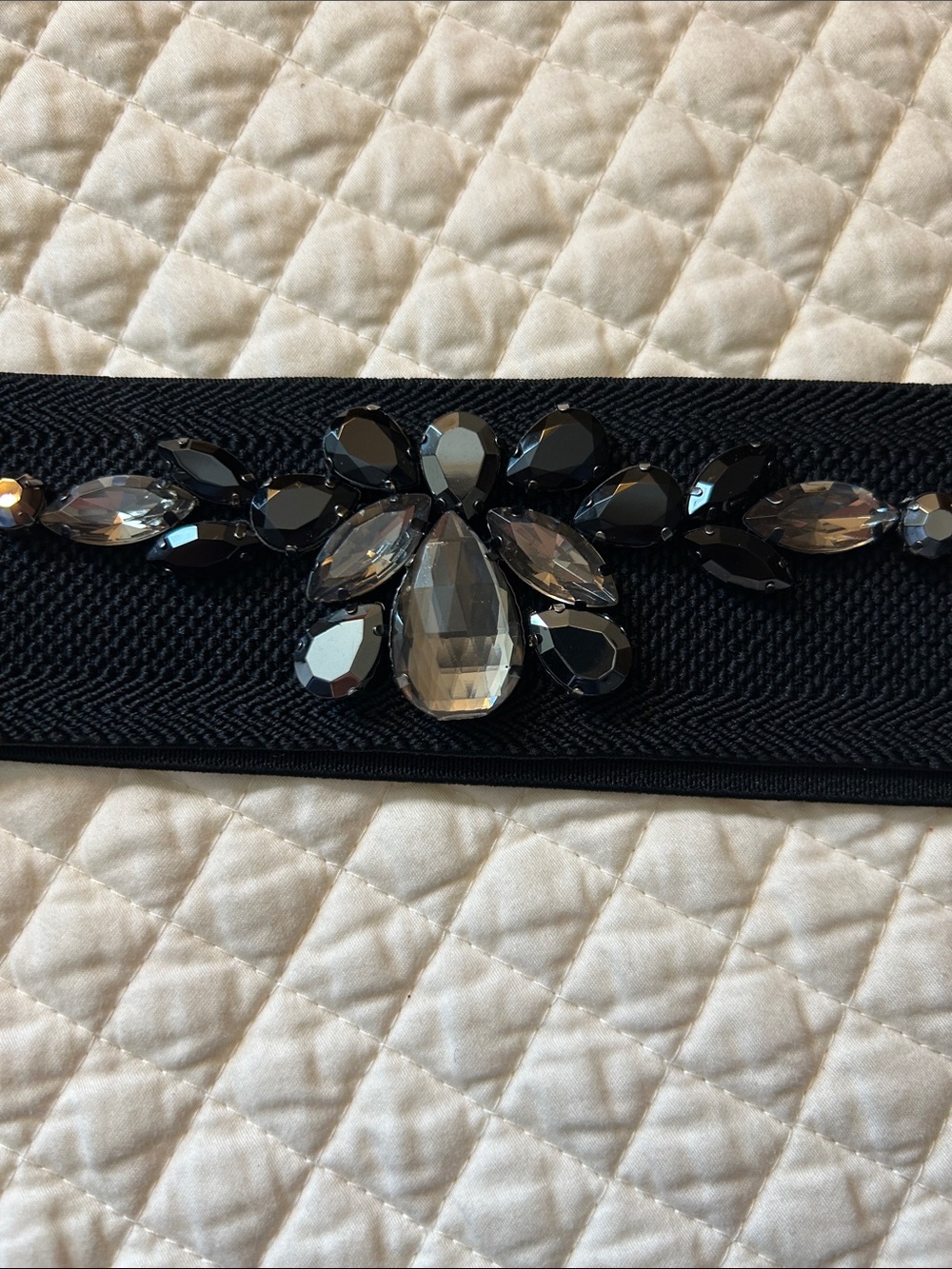 Black Jeweled Loft Women’s Stretch Belt -  snaps in the back. Stunning. 30”